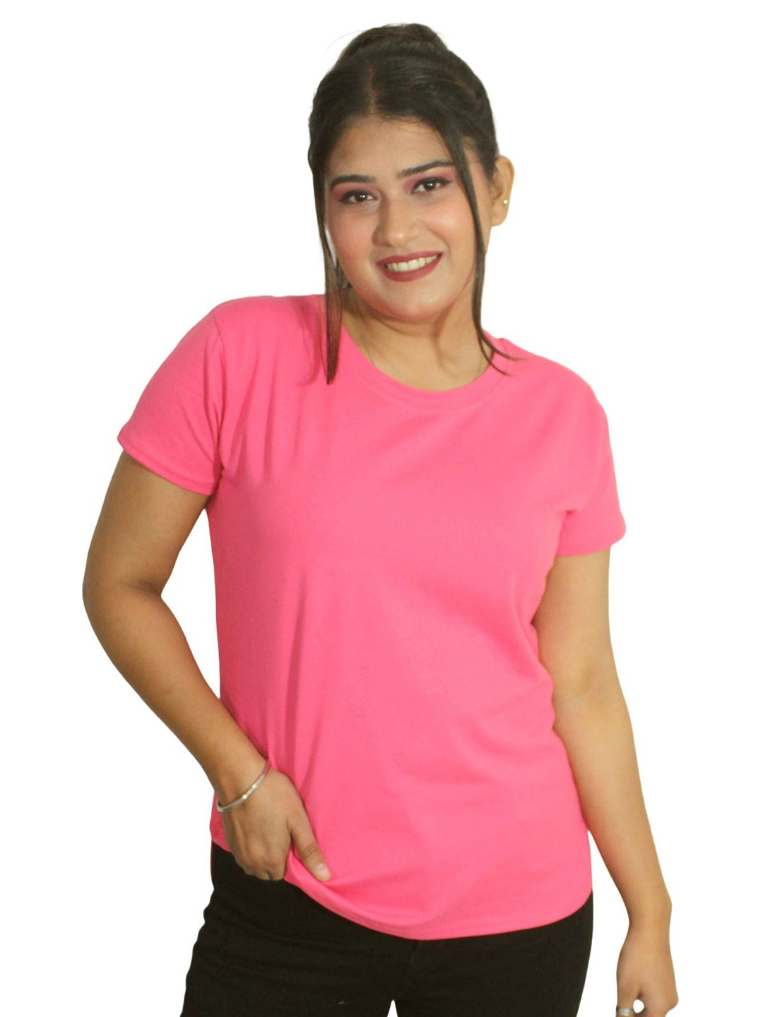 

PINK SHELL Women Solid Round Neck Cotton T-shirt