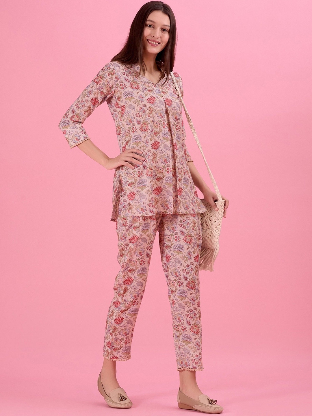 

Dressberry Peach Floral Printed Shirt Collar Linen Top With Trousers Co-Ords