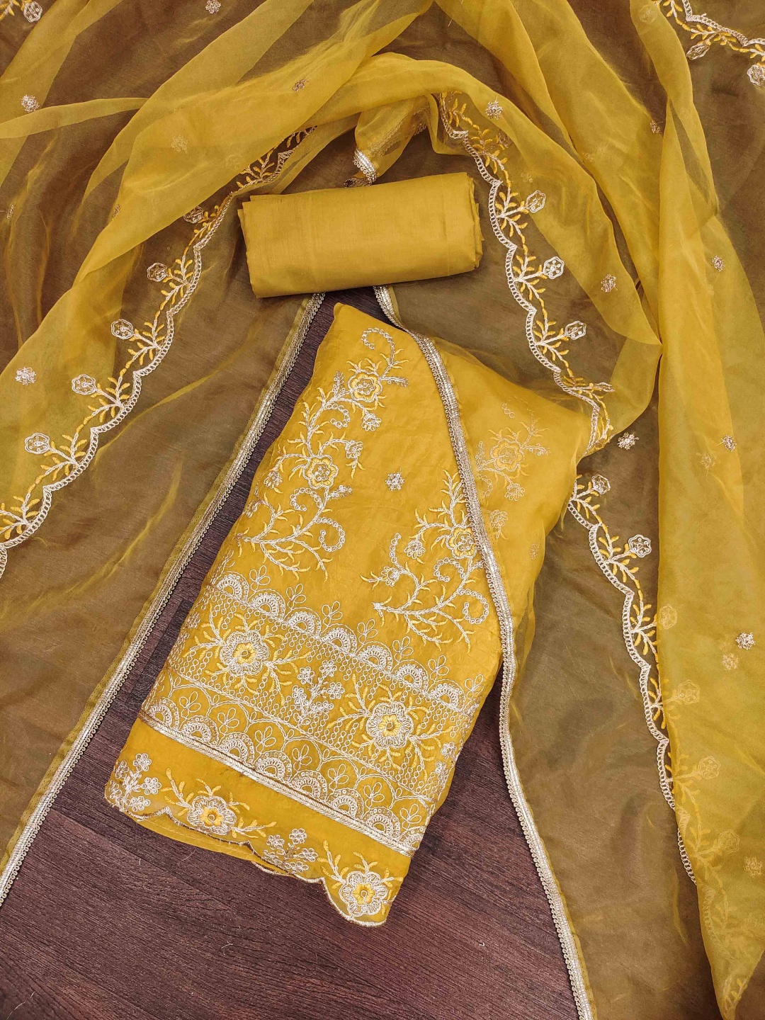 

Blissta Floral Embroidered Unstitched Dress Material, Yellow