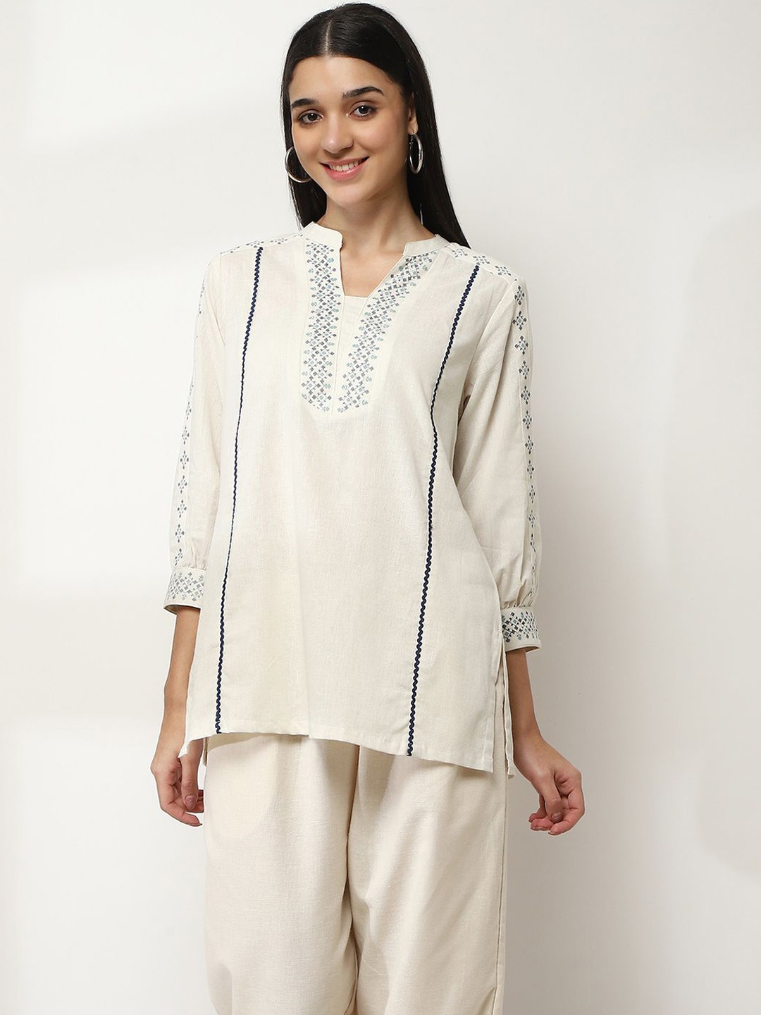 

Rangriti Floral Printed Mandarin Collar Cotton Straight Kurta, White