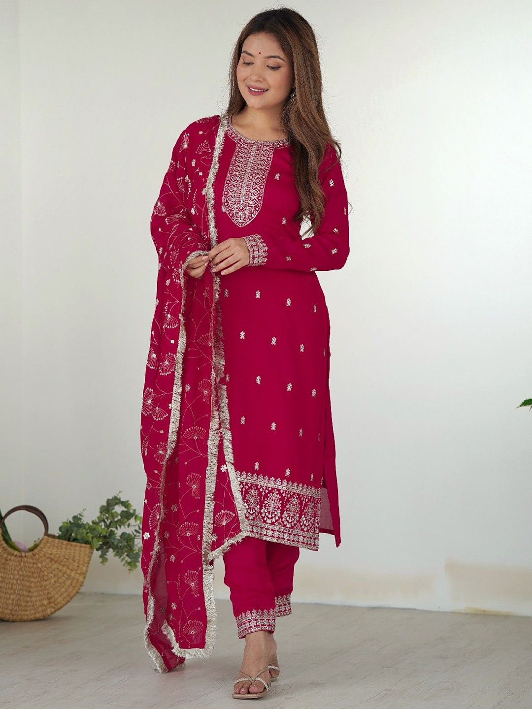 

Yara Creation Floral Embroidered Sequinned Rangoli Silk Kurta With Trousers & Dupatta, Pink