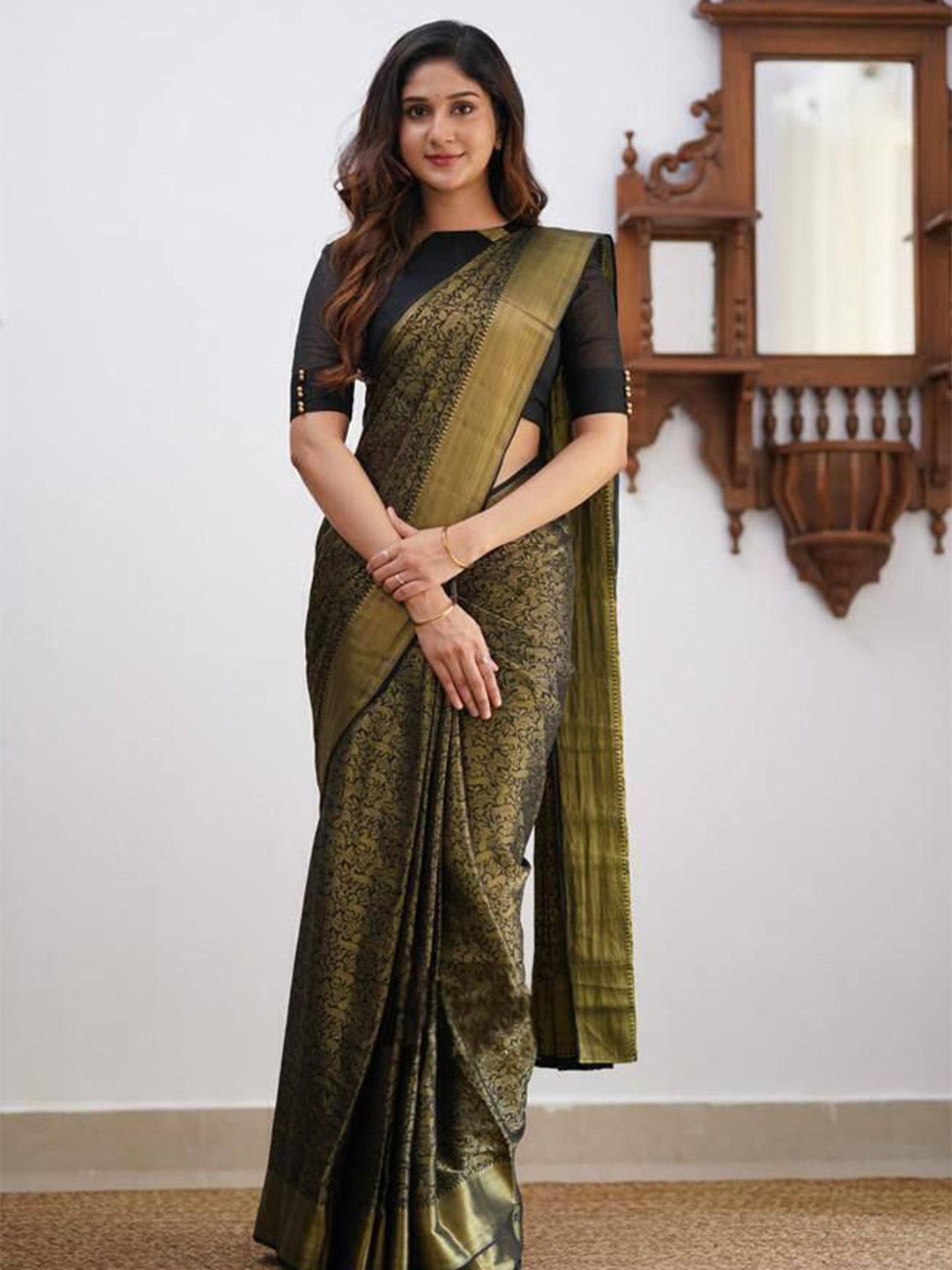 

bansari textiles Woven Design Zari Saree, Green