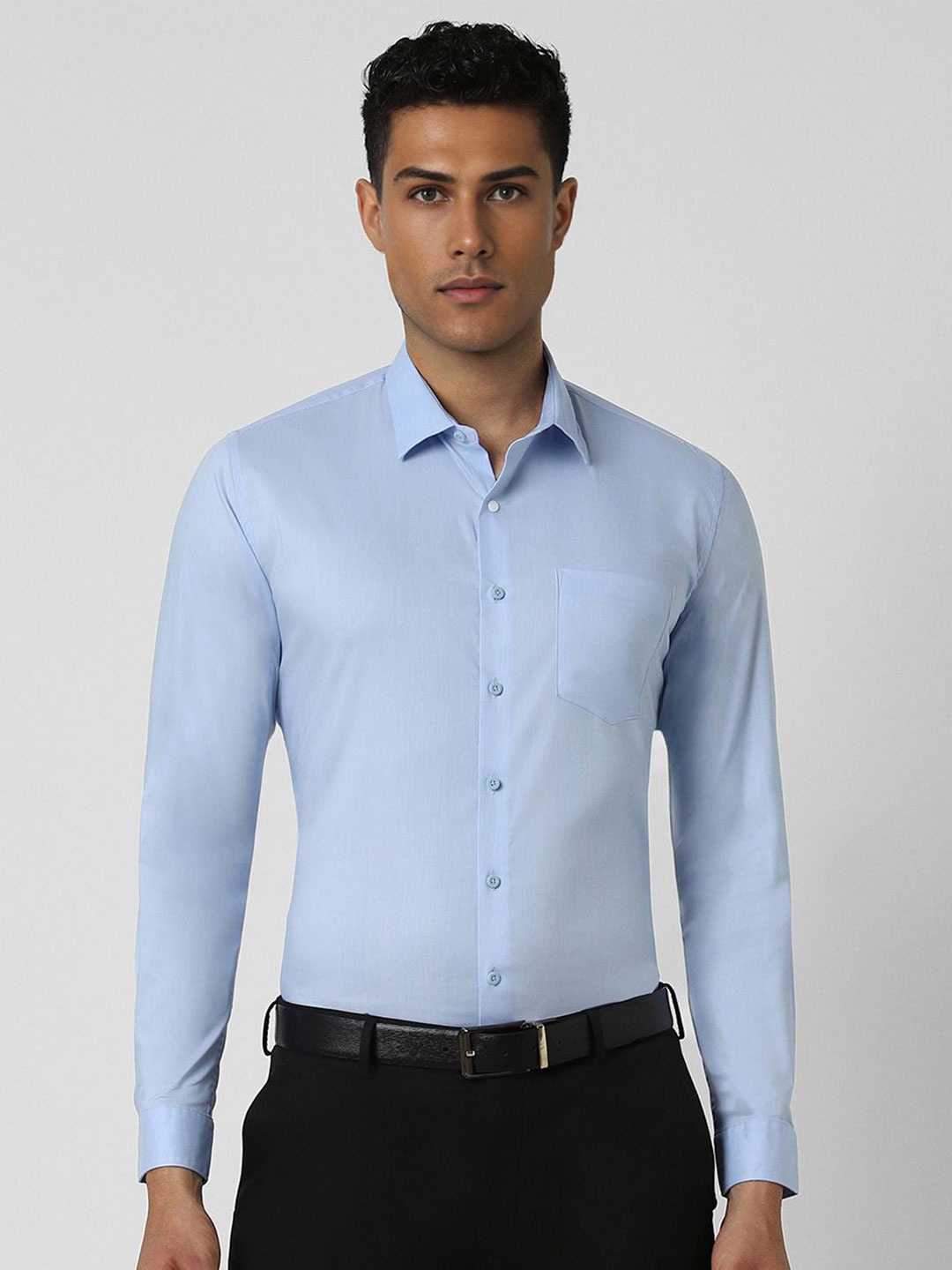 

Van Heusen Men Slim Fit Spread Collar Solid Cotton Formal Shirt, Blue