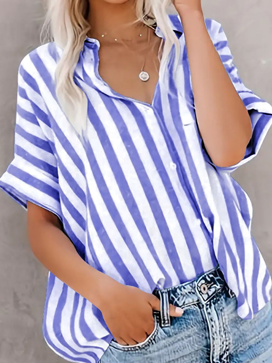 

StyleCast x Revolte Women Spread Collar Vertical Striped Casual Shirt, White