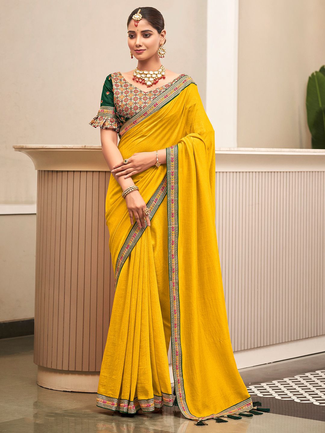 

Panzora Embroidered Saree With Blouse Piece, Yellow