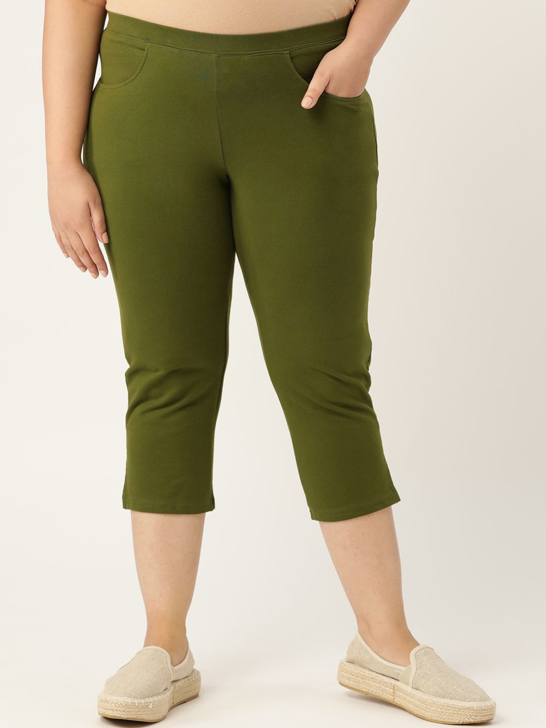 

theRebelinme Women Plus Size High-Rise Regular Fit Capris, Green