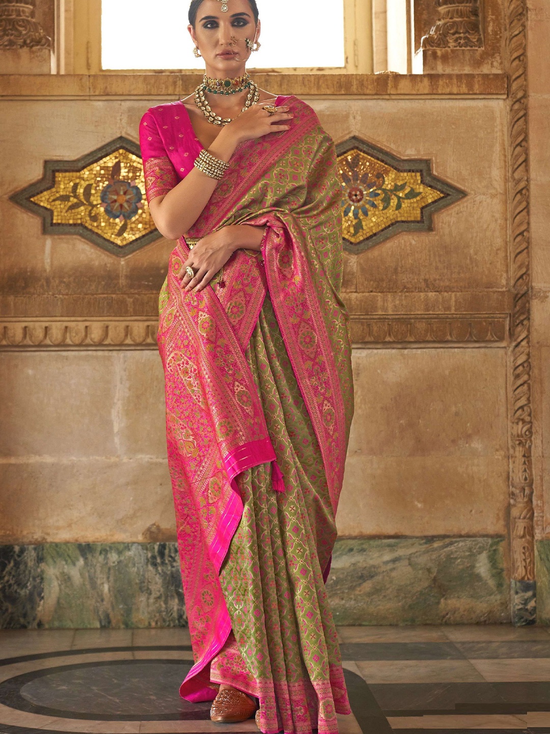 

MAHALASA Woven Design Zari Pure Silk Patola Saree, Green