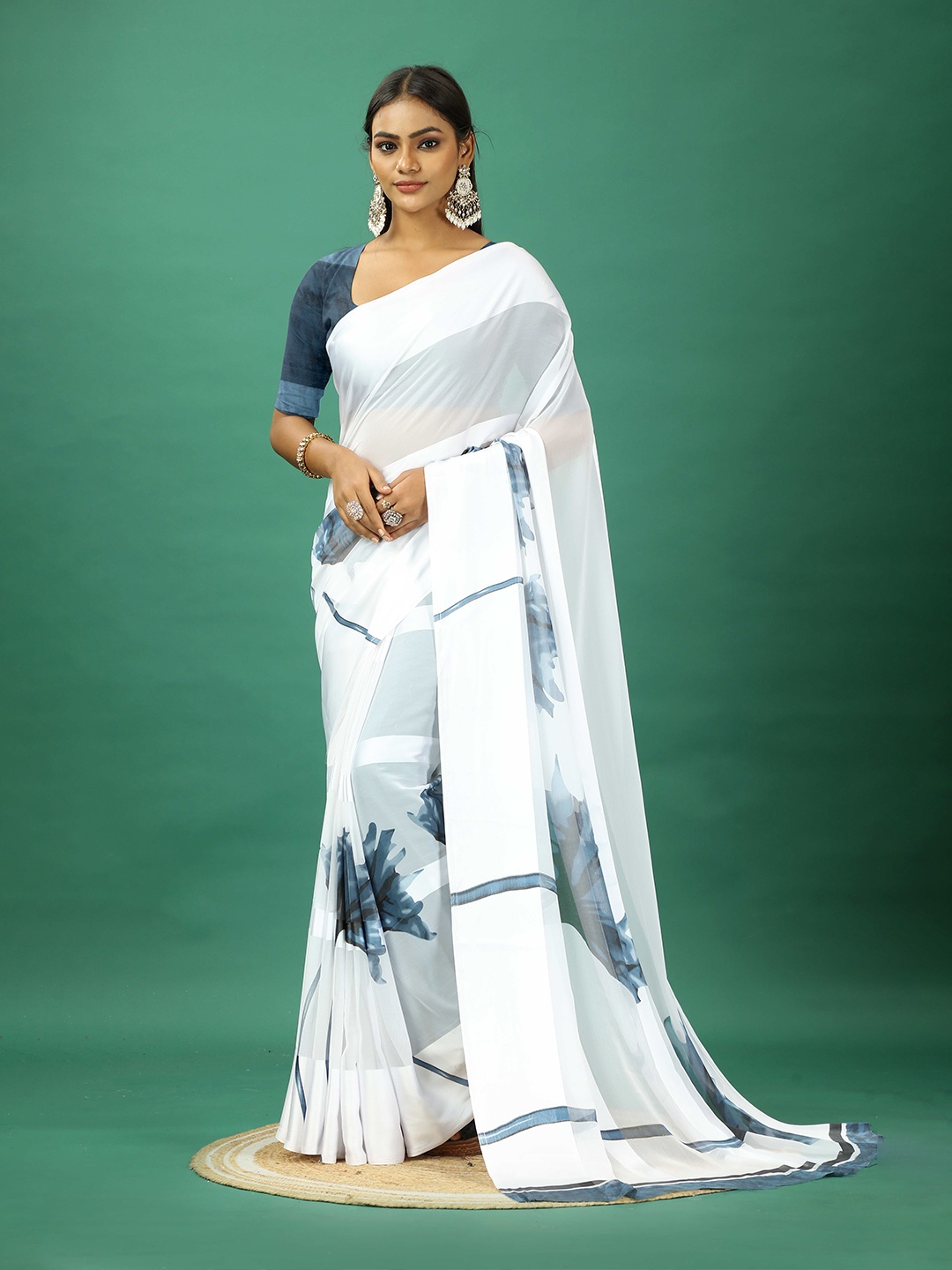 

NIRMAL CREATION Floral Printed Satin Saree, White