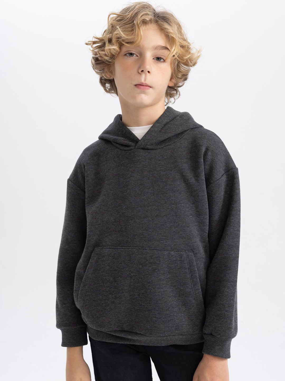 

DeFacto Boys Hooded Pullover Sweater, Black
