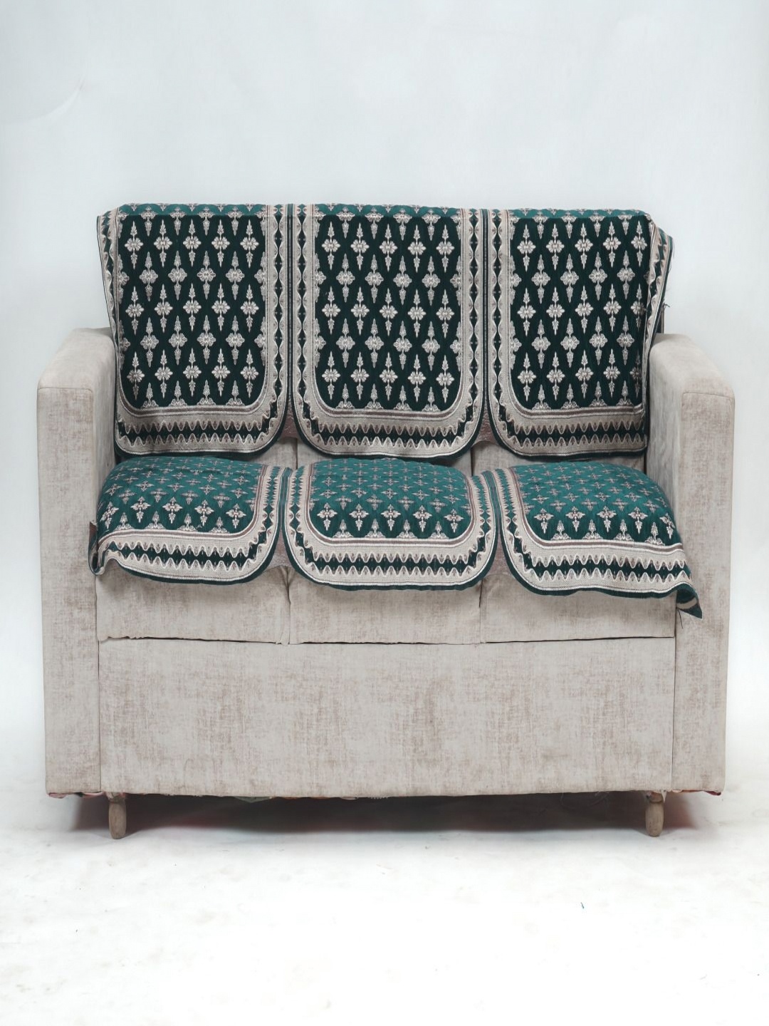 

Fashion Throw Teal & White 2 Pieces Floral Printed 3 Seater Jacquard Sofa Covers