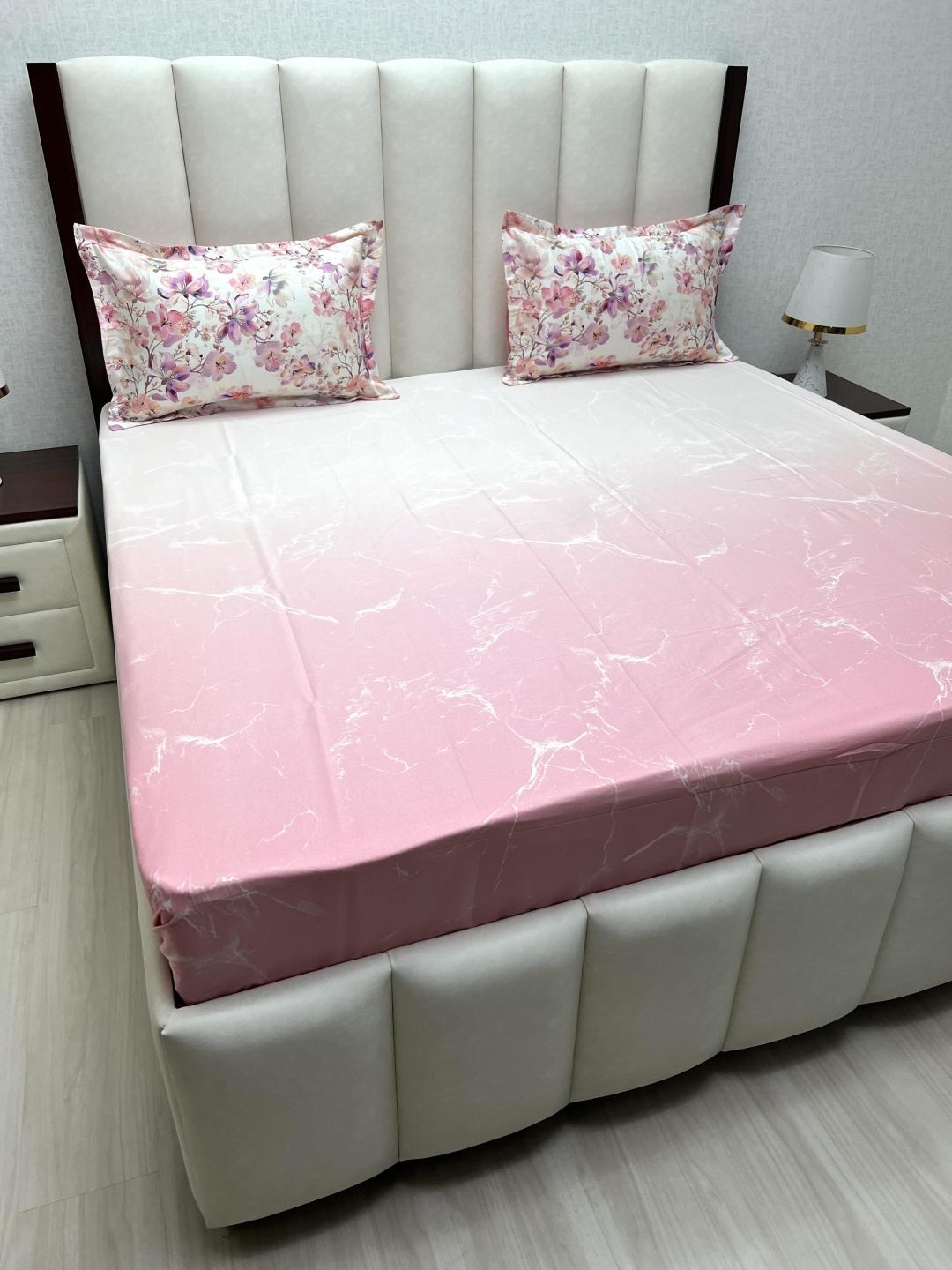 

Pure Decor Pink & White King Bedsheet with 2 Pillow Covers