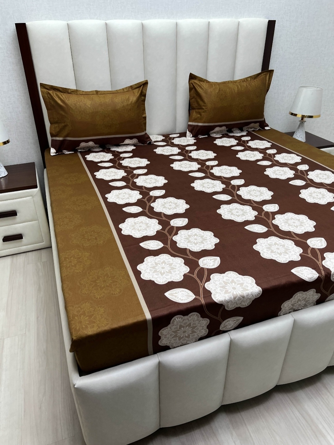 

Pure Decor Passion Fur Brown & White Floral Printed 300 TC Queen Bedsheet Set2.28 mx2.54m