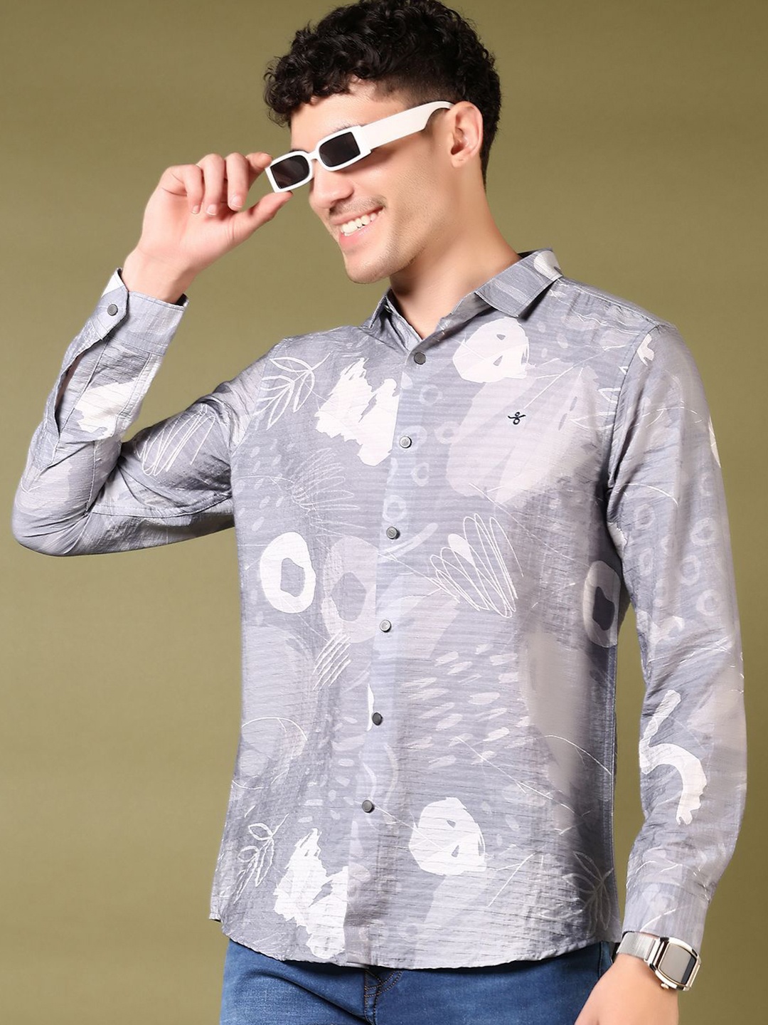 

V-Mart Men Spread Collar Abstract Printed Cotton Casual Shirt, Grey