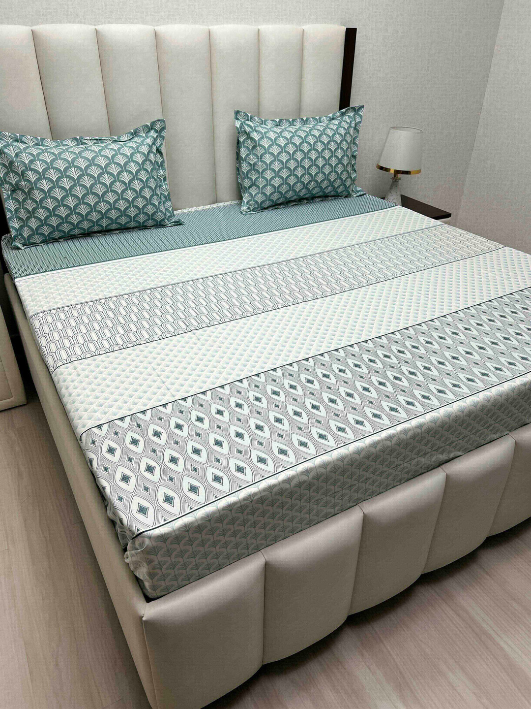 

Pure Decor Cotton King Size Double Bed Bedsheet With 2 Pillow Covers 2.74m X 2.74m, White