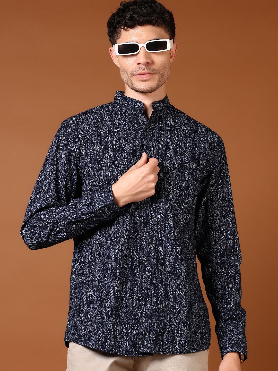 

V-Mart Men Band Collar Abstract Printed Cotton Casual Shirt, Navy blue