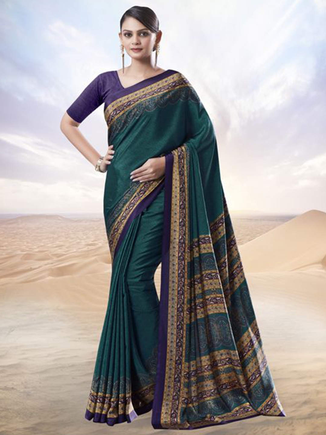 

Jaanvi Pure Crepe Saree with Blouse Piece, Green
