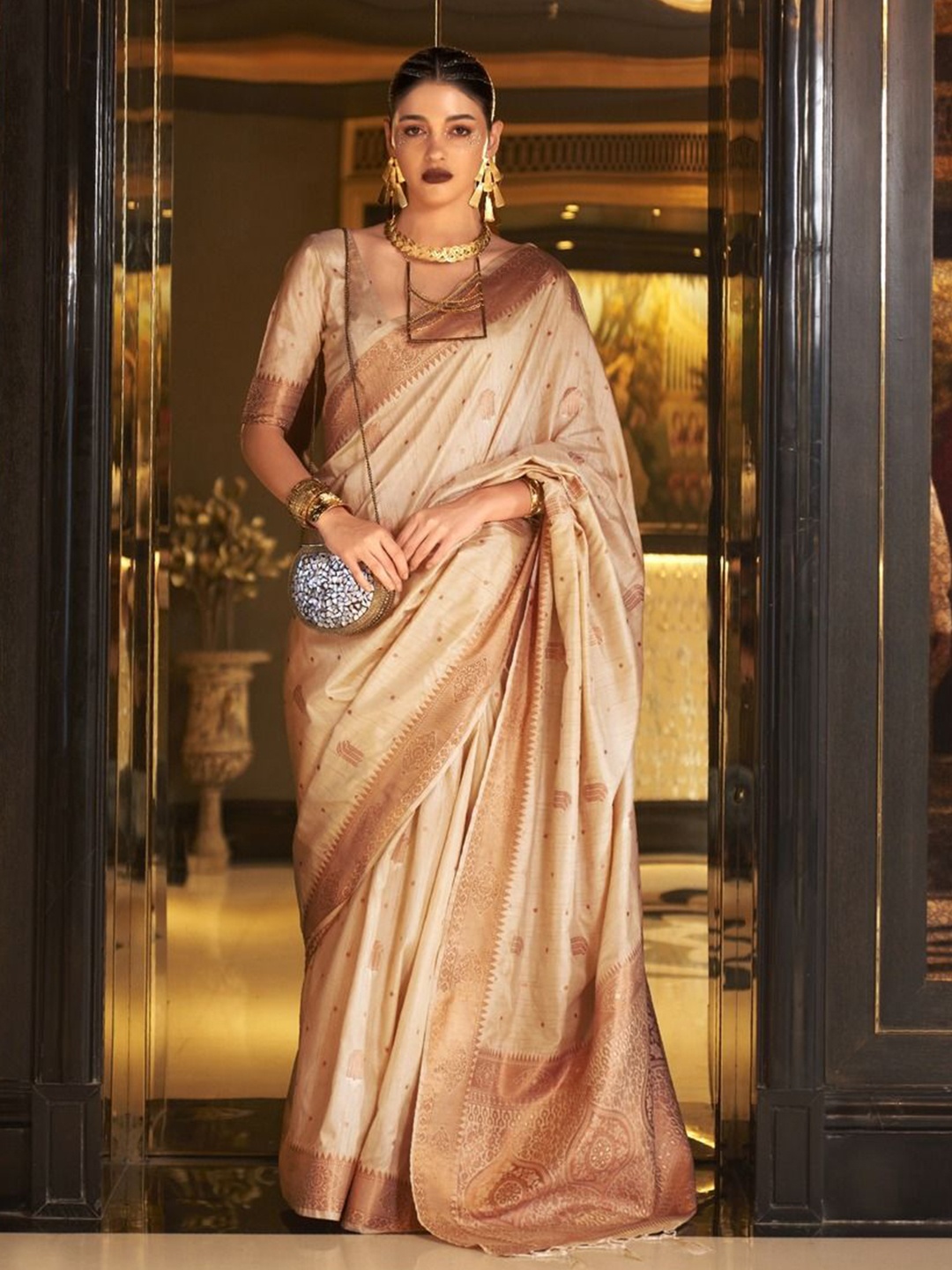 

Anouk Woven Design Zari Banarasi Saree, Peach
