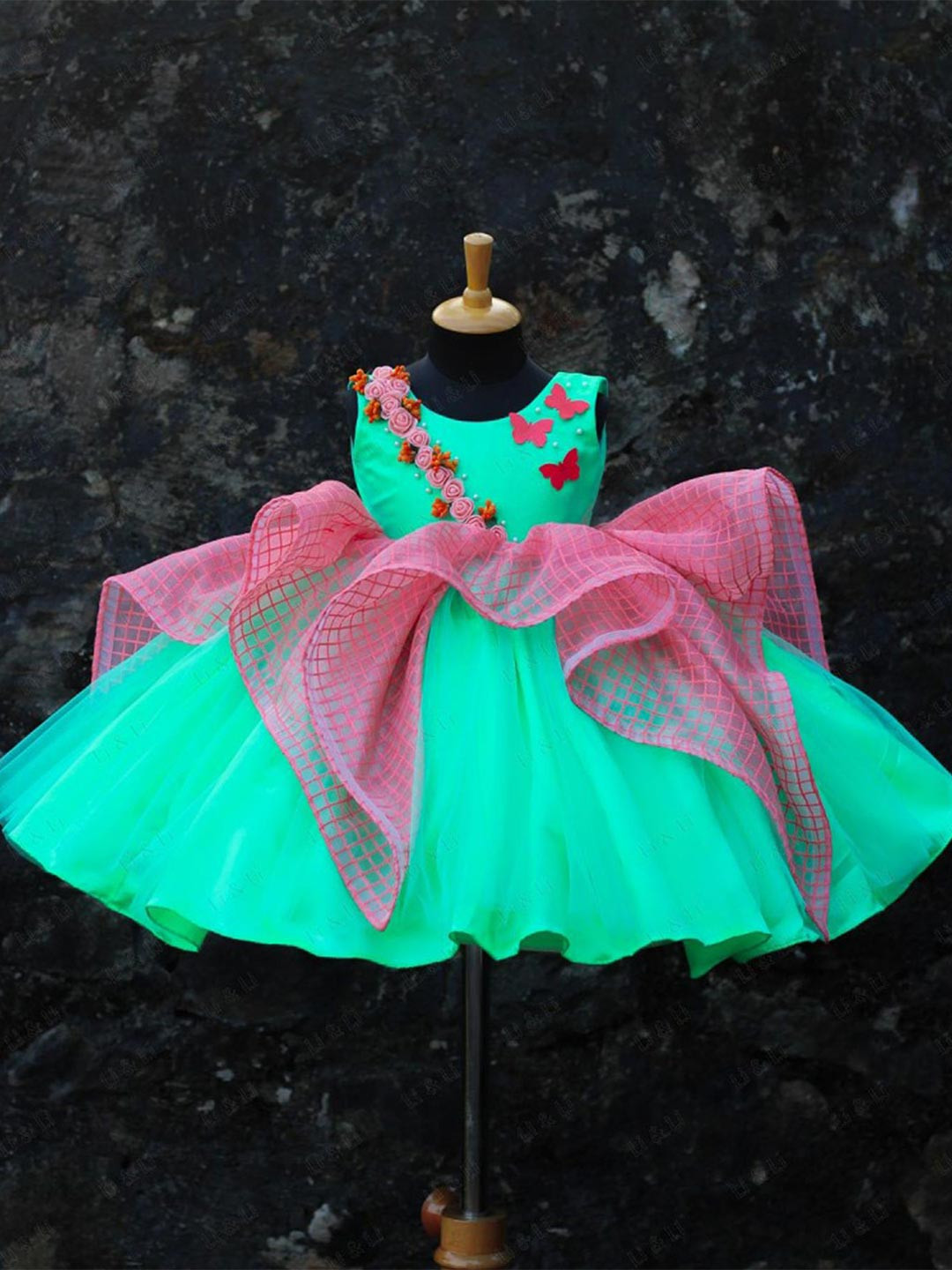 

Li & Li Boutique Girls Twirled coral check and Mint green Gown