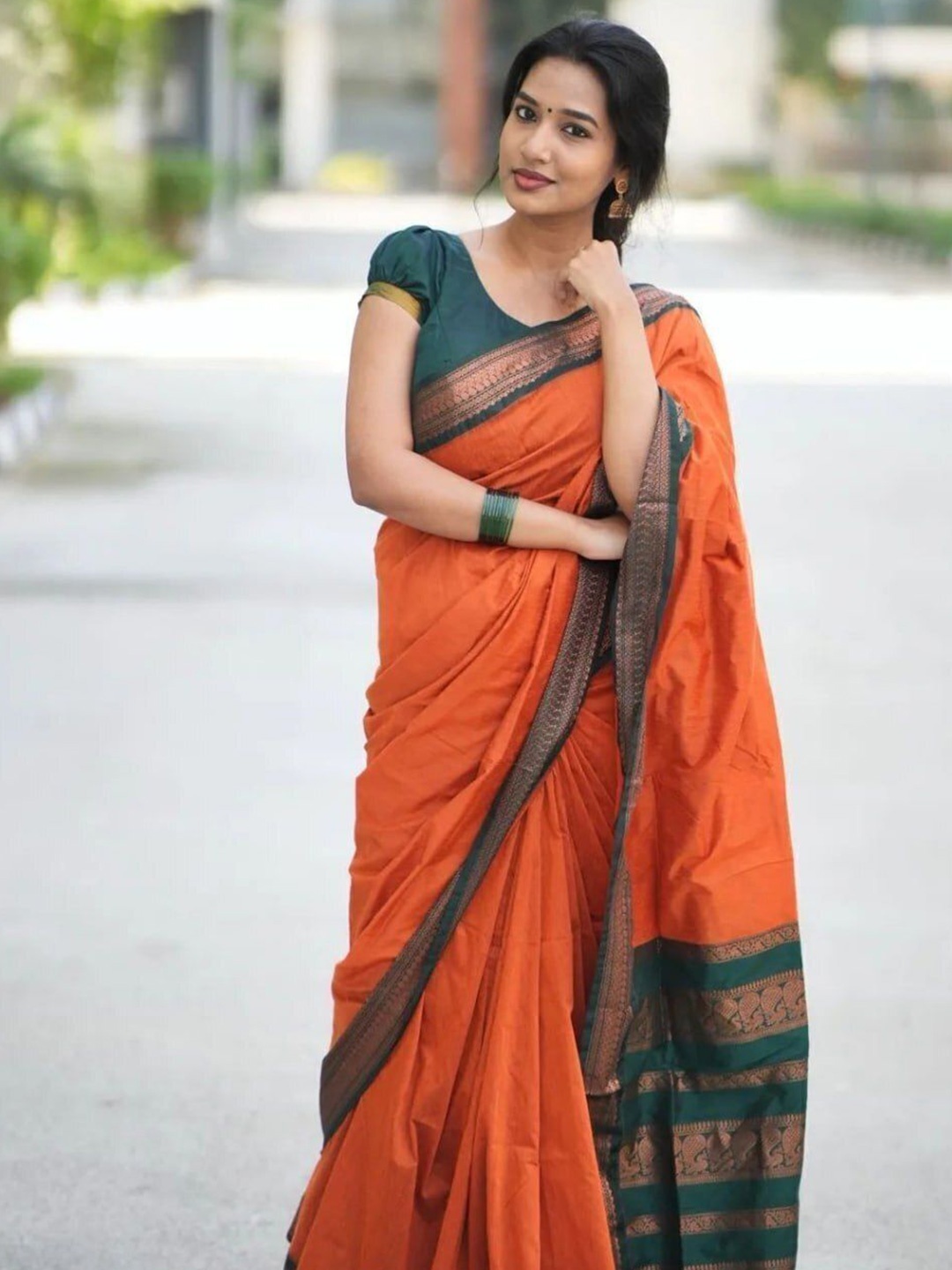 

bansari textiles Zari Kota Saree With Blouse Piece, Orange