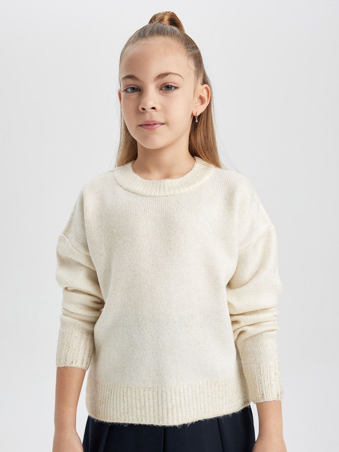 

DeFacto Girls Round Neck Pullover, White