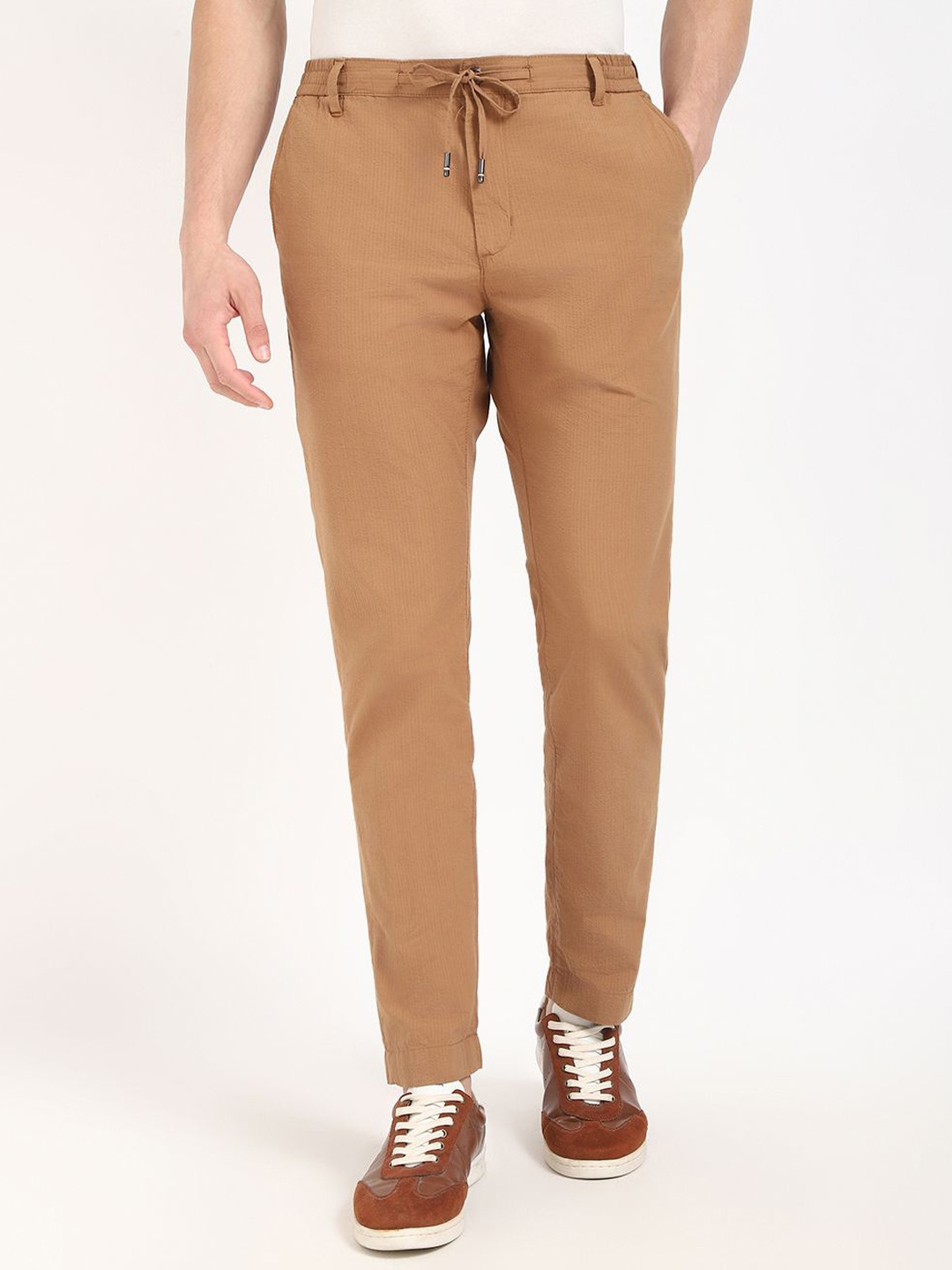 

Tommy Hilfiger Men Pure Cotton Regular Fit Regular Trousers, Brown