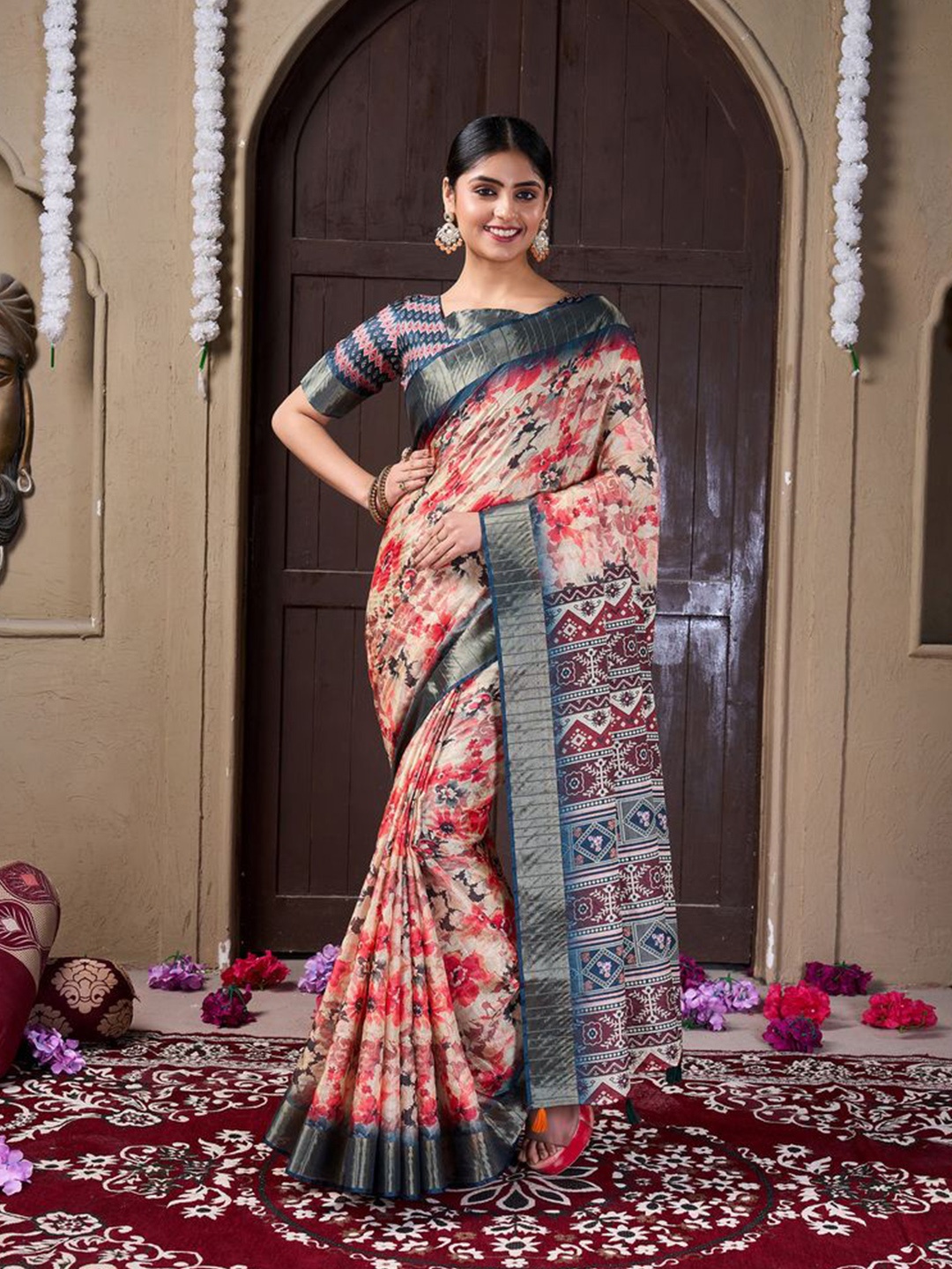 

Fashion FRICKS Floral Printed Zari Saree with Blouse Piece, Cream