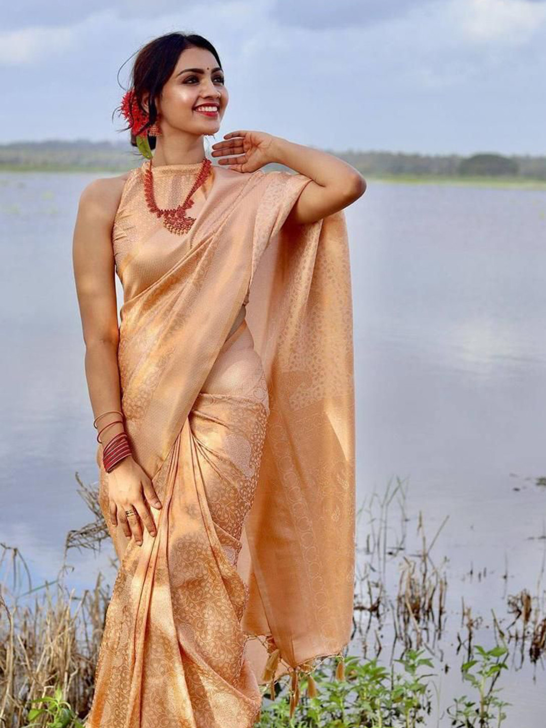 

bansari textiles Woven Design Zari Kanjeevaram Saree, Beige