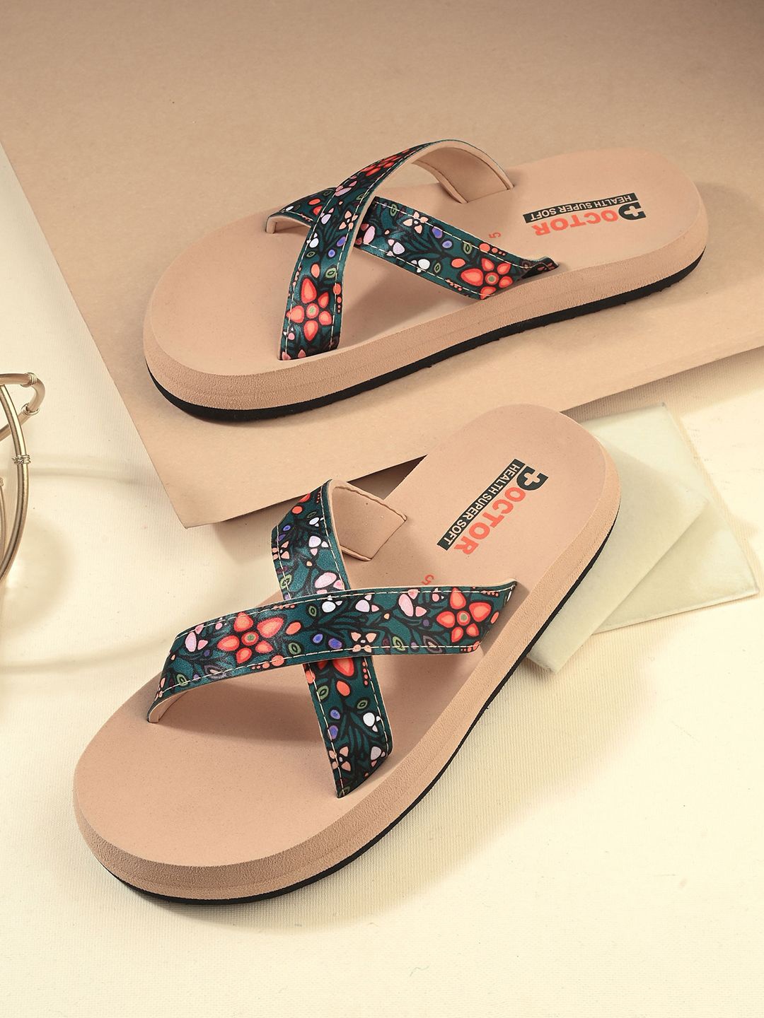 

DOCTOR HEALTH SUPER SOFT Women Printed Sliders, Beige