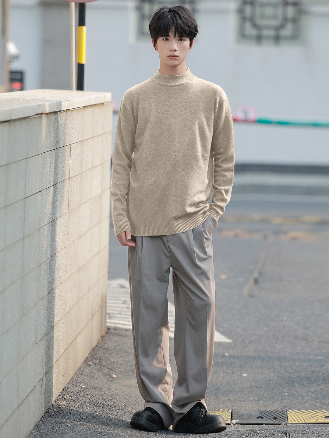 

StyleCast x Revolte Men Longline Pullover, Beige