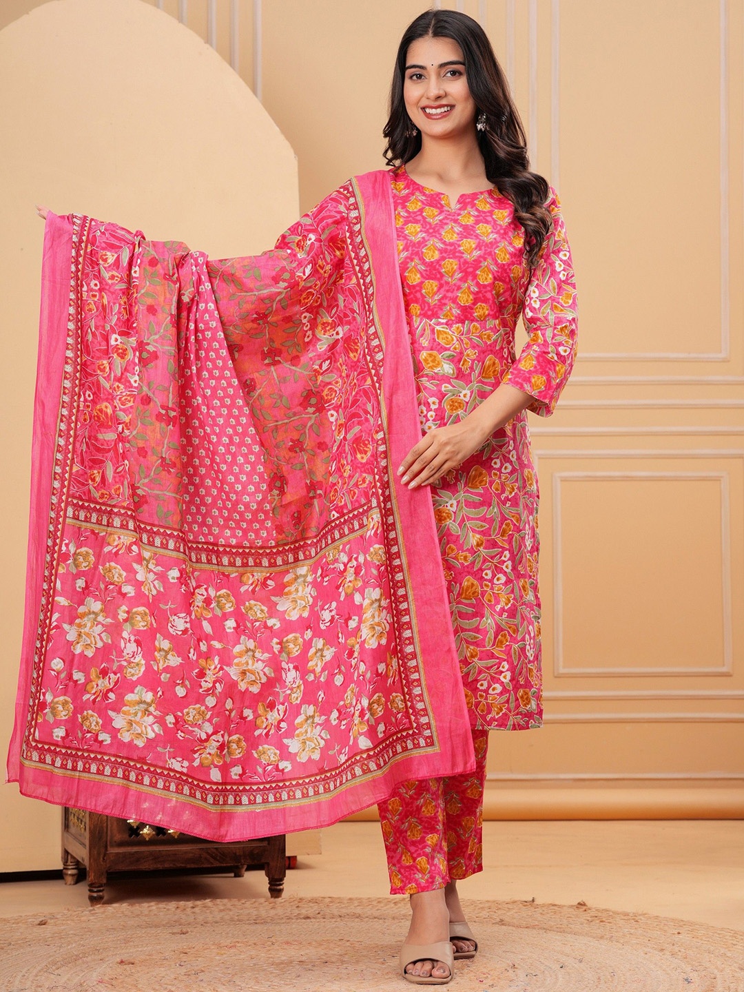 

UT Venero Women Floral Printed Regular Pure Cotton Kurta with Trousers & With Dupatta, Peach