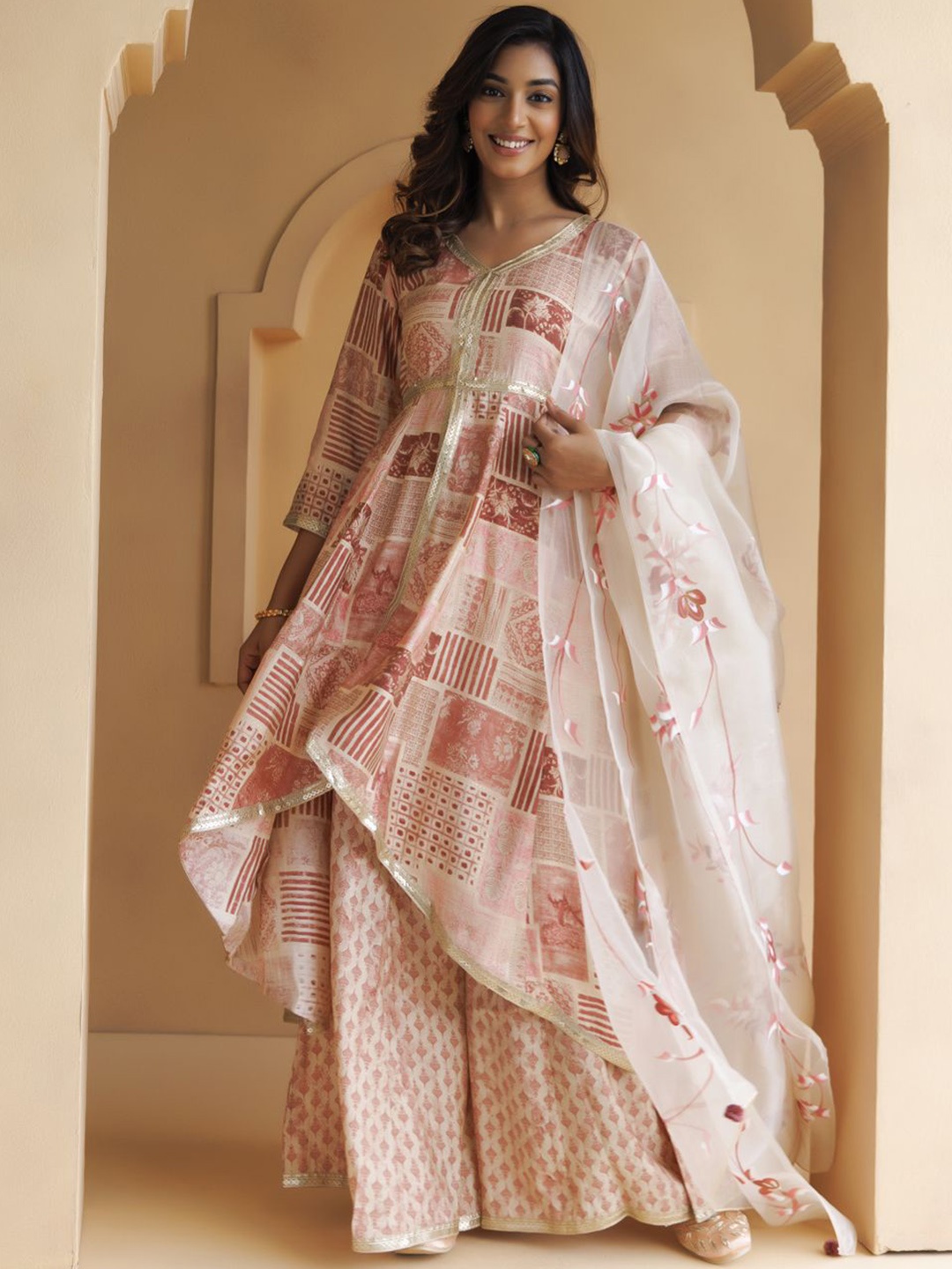 

Geroo Luxe Floral Printed Gotta Patti Chanderi Silk Anarkali Kurta With Palazzos & Dupatta, Pink