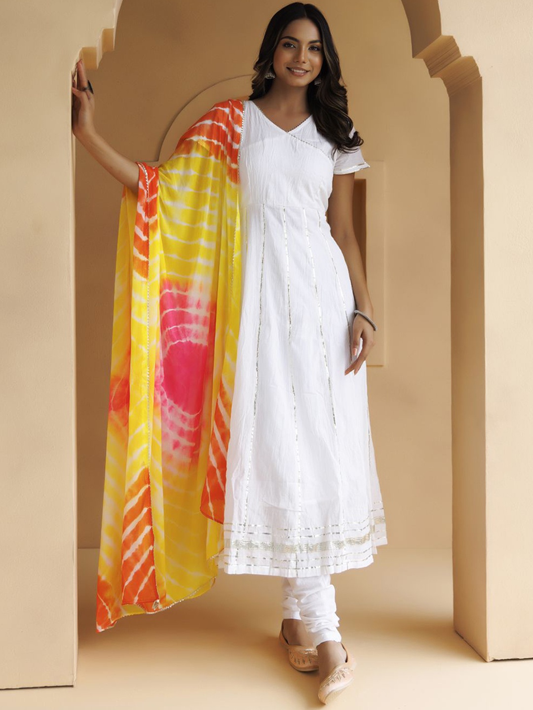 

Geroo Luxe Women Regular Gotta Patti Pure Cotton Kurta with Palazzos & With Dupatta, White