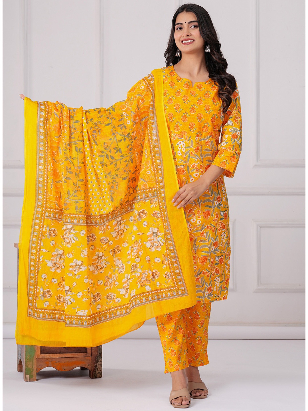 

UT Venero Women Floral Printed Regular Pure Cotton Kurta with Trousers & With Dupatta, Mustard