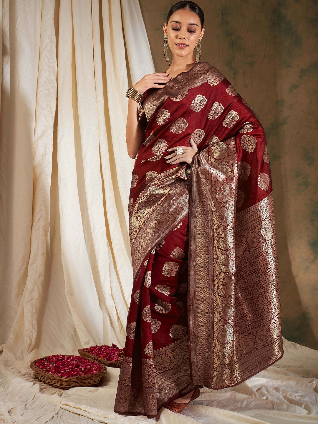 

DEVATITHI MAROON Banarasi Silk Saree