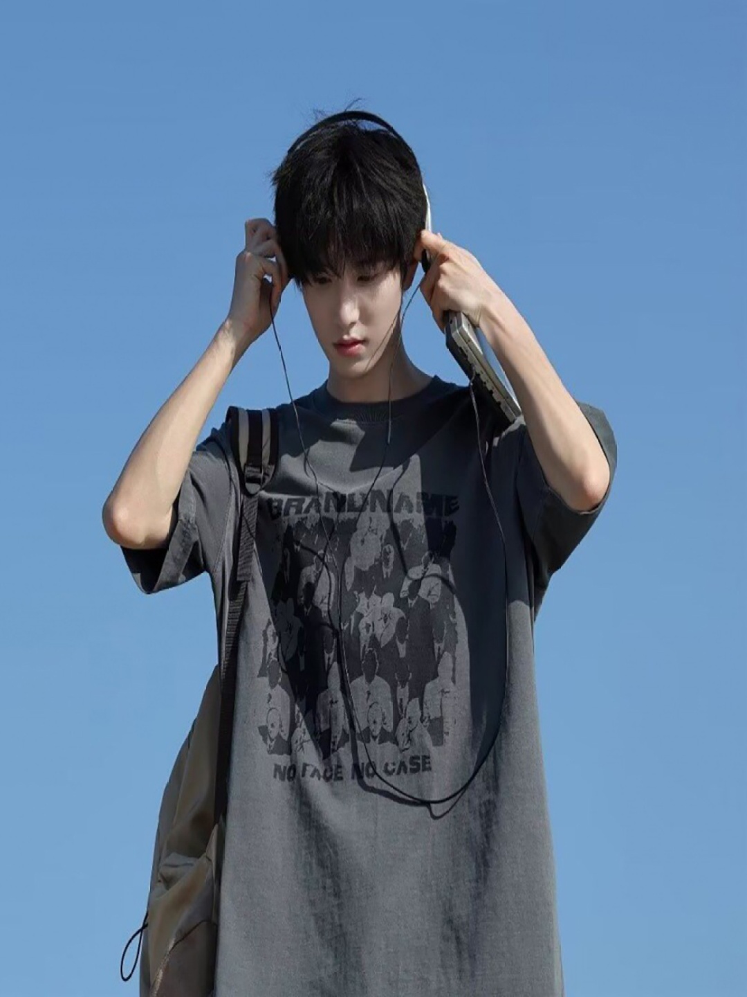 

StyleCast x Revolte Men Graphic Printed Round Neck T-shirt, Grey