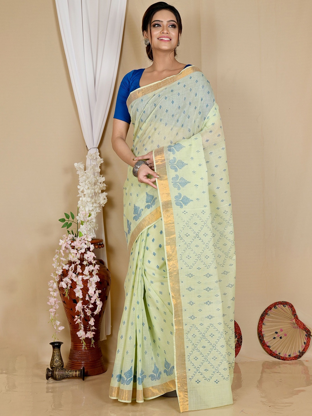 

PuJoy Woven Design Pure Cotton Taant Saree, Green