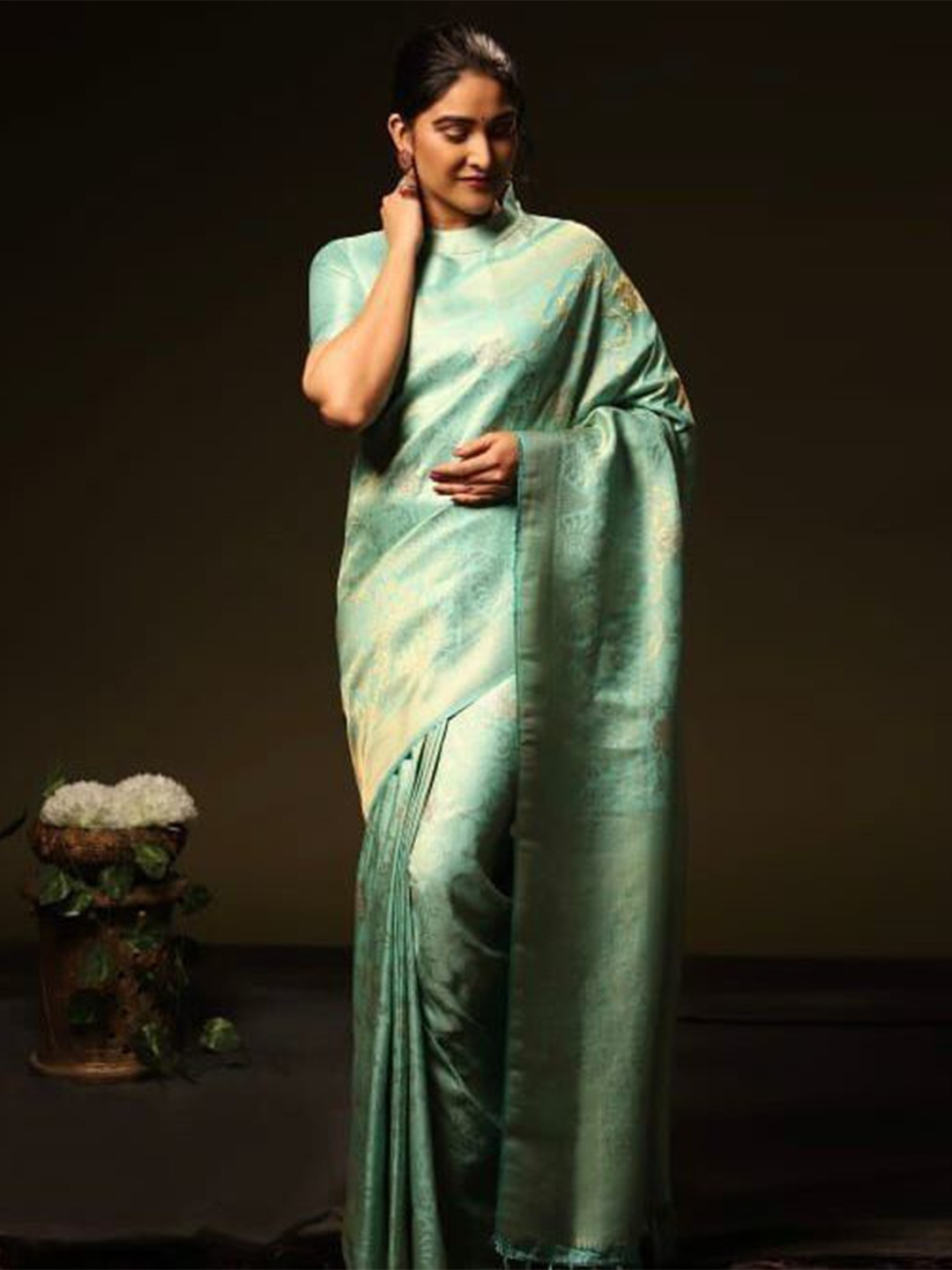 

bansari textiles Woven Design Kanjeevaram Saree, Blue