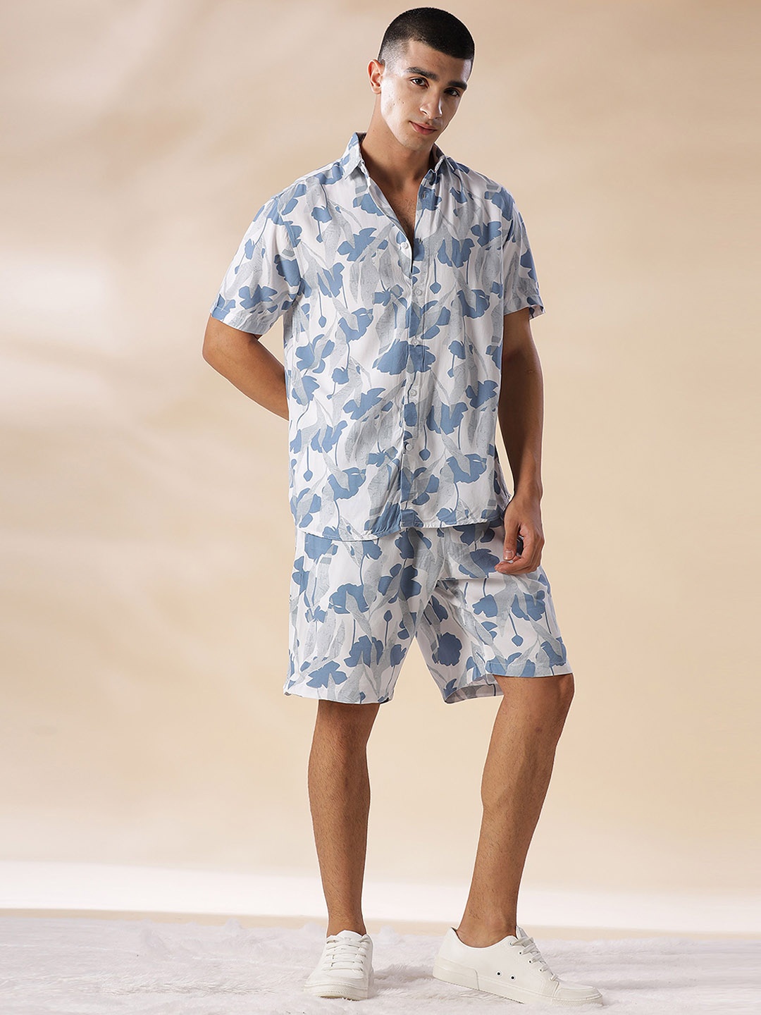 

HOUSE OF MAHNOTS Floral Printed Shirt Collar Shirt With Shorts, Blue