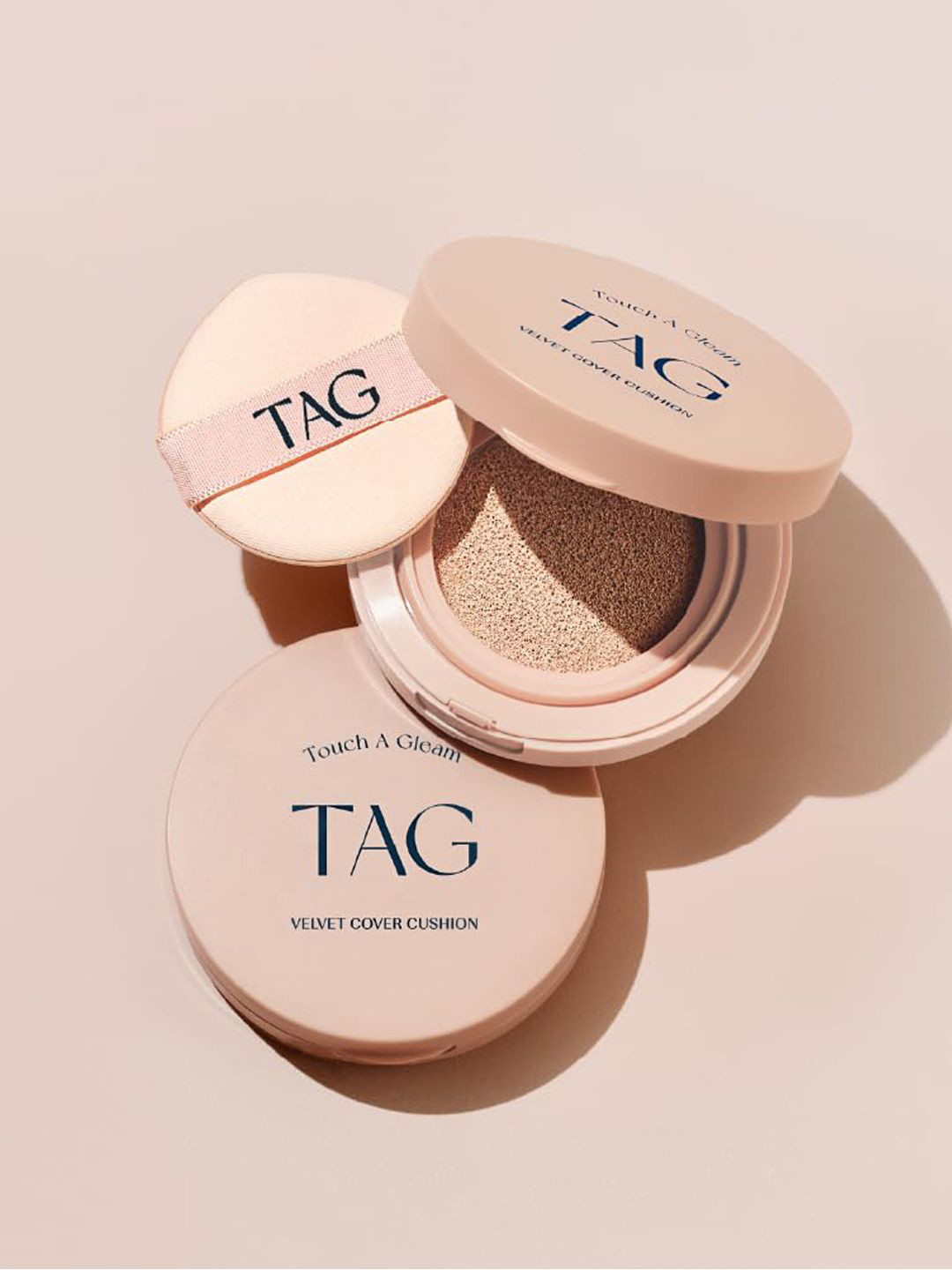 

TAG Velvet Cover Cushion Foundation - 15 ml - Pale Light 01, White