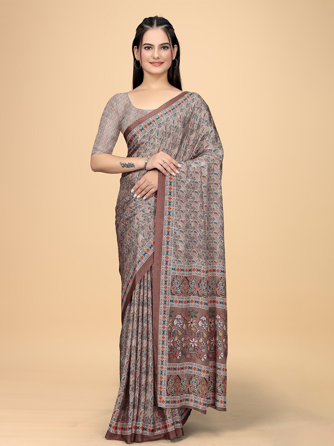 

K 5 Fashion Floral Pure Crepe Saree, Grey