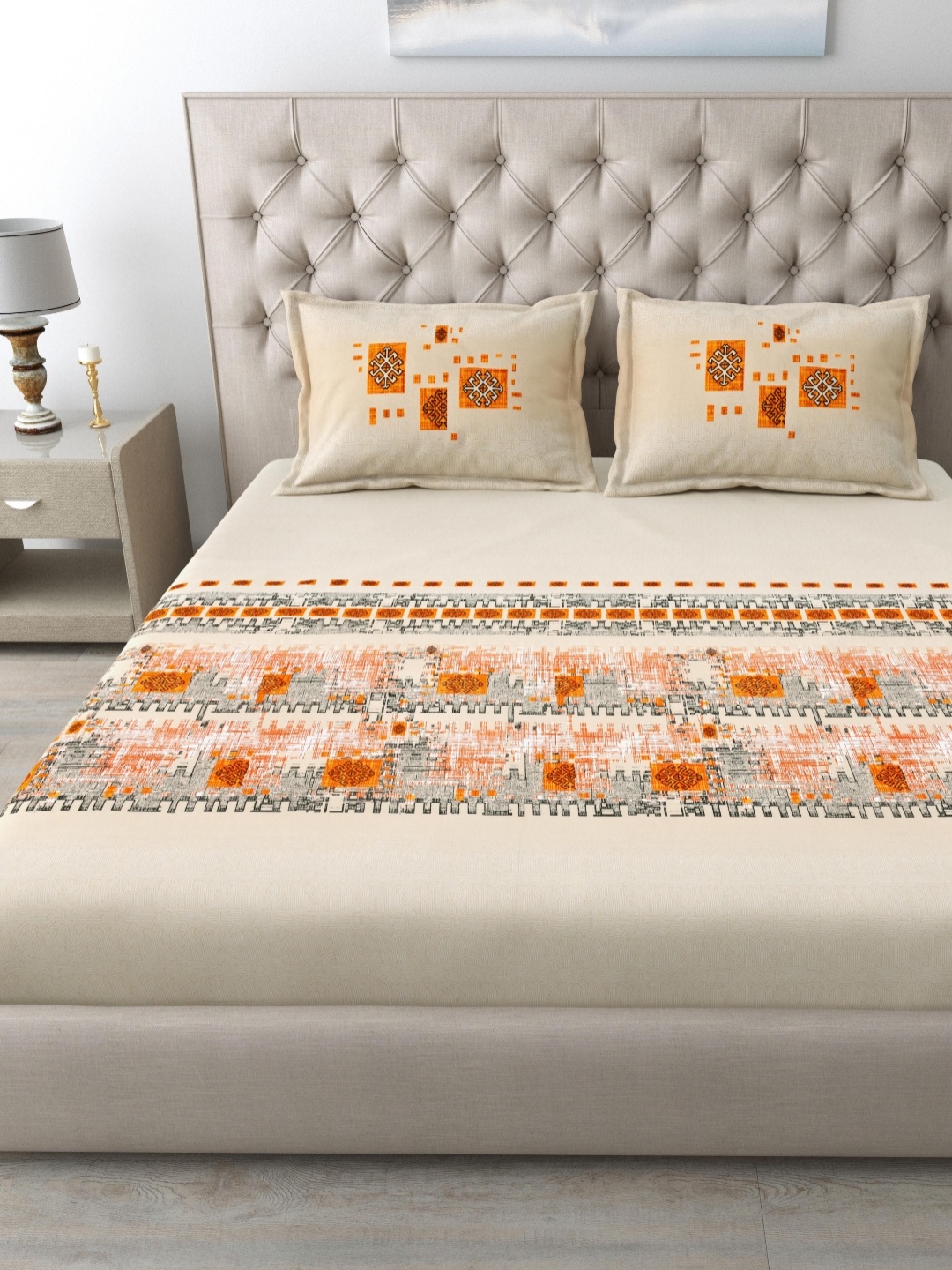 

MAFATLAL Beige & Orange Floral Printed 186 TC Cotton King Bedsheet Set 2.74 m x 2.74 m