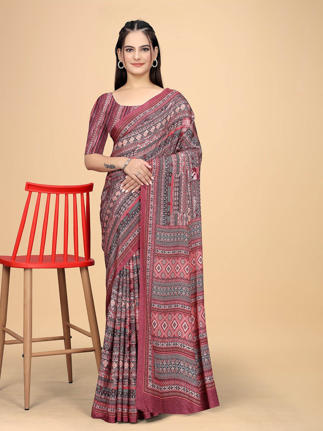 

K 5 Fashion Pure Crepe Saree, Maroon
