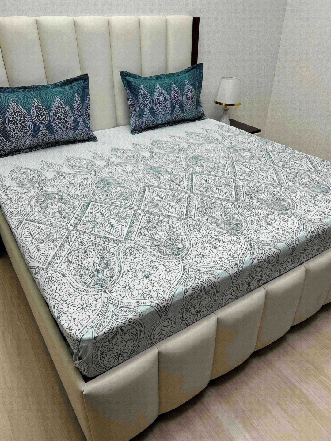 

Pure Decor White & Teal Ethnic Motifs Pure Cotton 330 TC King Bedsheet Set 2.74 m x 2.74 m