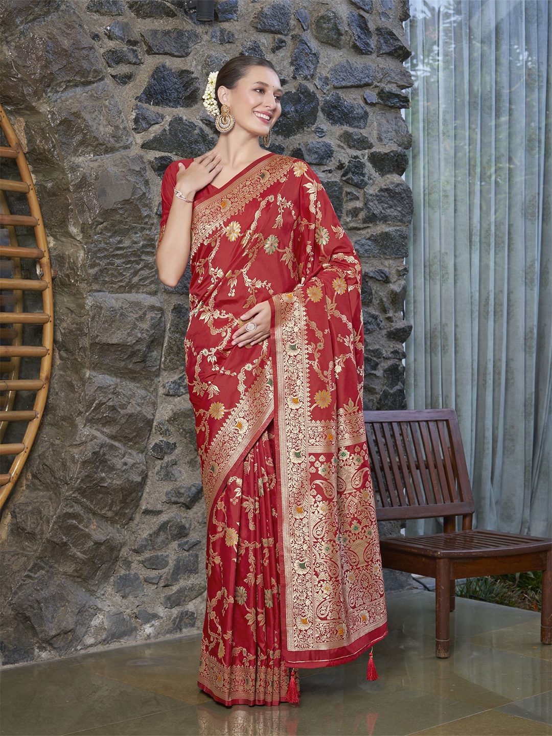 

SAREETHNIC Woven Design Zari Pure Silk Banarasi Saree, Red