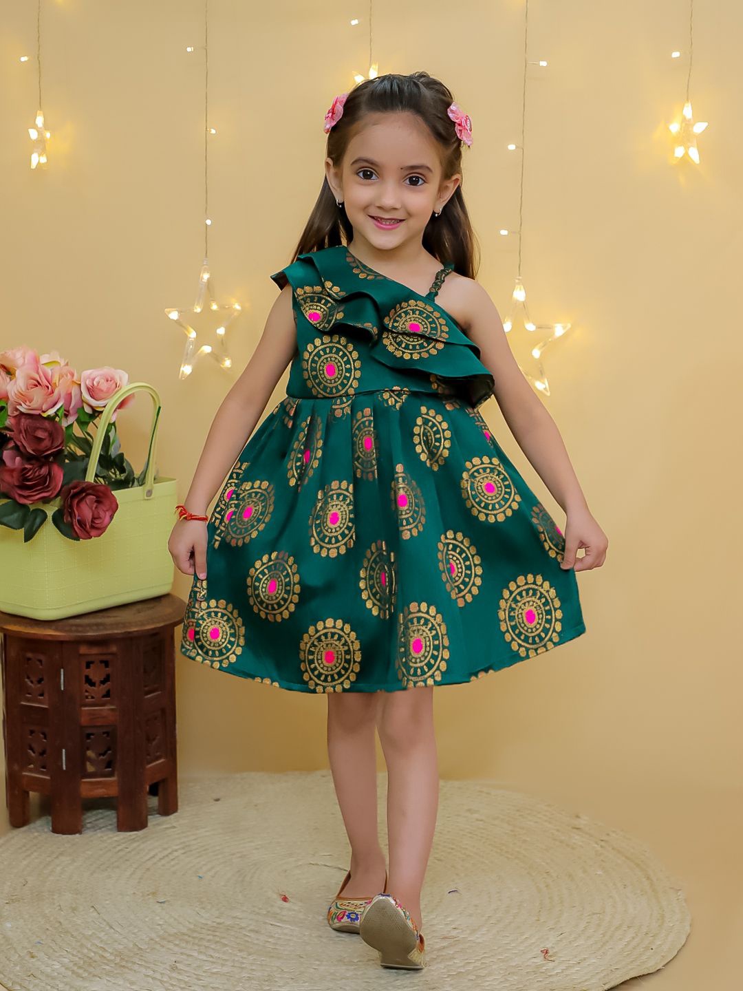 

BownBee Girls One Shoulder Jacquard Fit & Flare Dress, Green