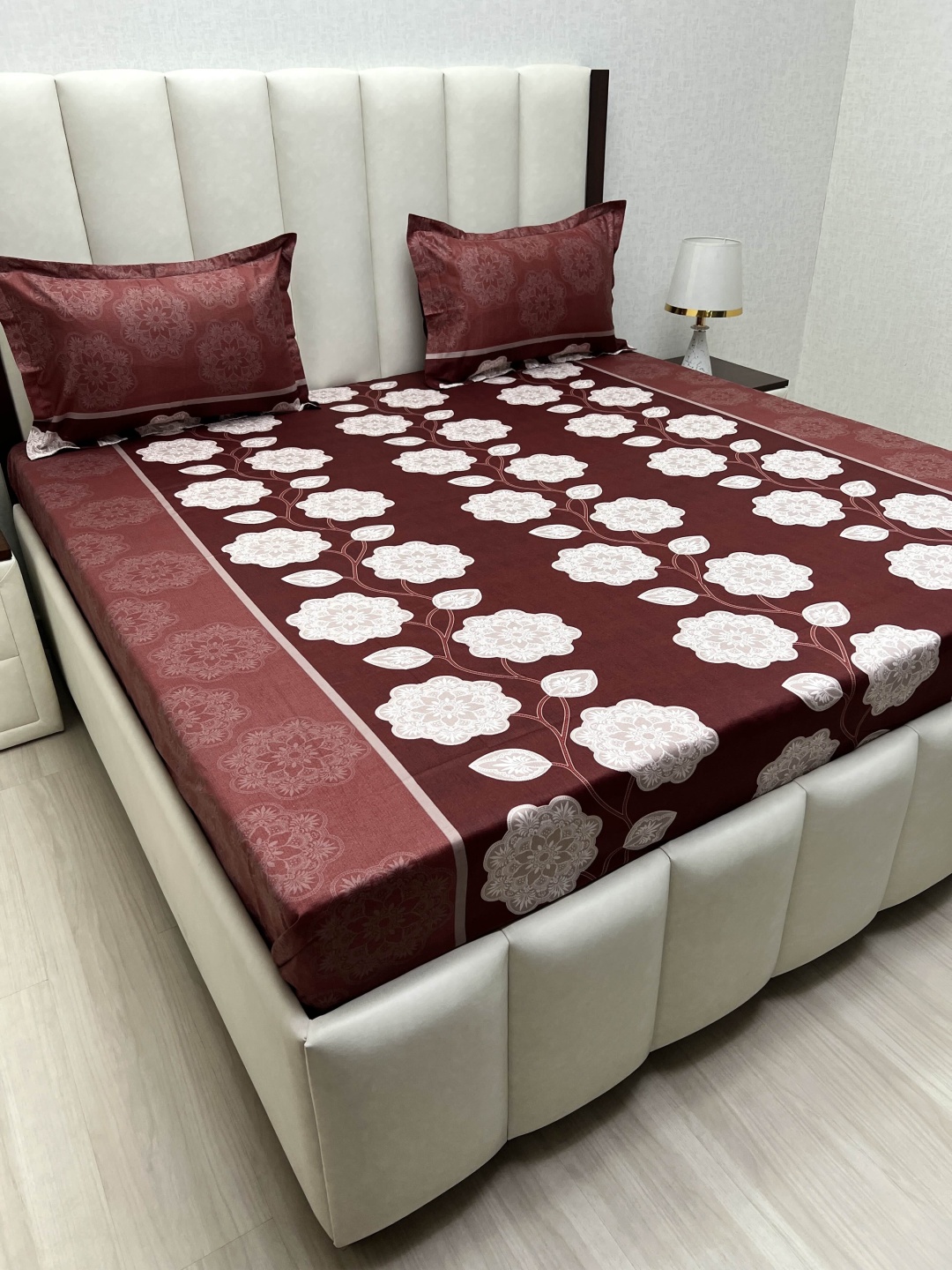 

Pure Decor Passion Fur Maroon Printed Pure Cotton 300 TC Queen Bedsheet Sets 2.28m x 2.54m