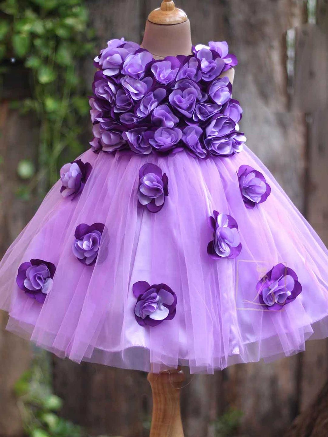 

Li & Li Boutique Girls Lavender & Purple Floral Corsage Net Gown Dress