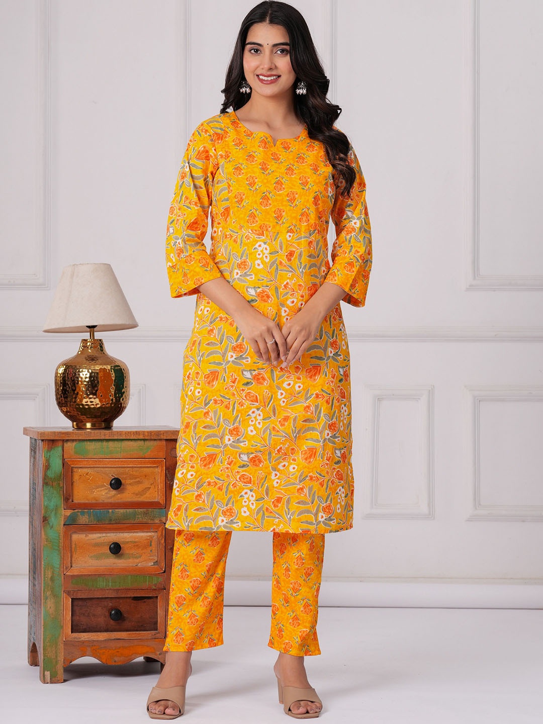 

UT Venero Women Floral Printed Regular Pure Cotton Kurta with Trousers & With Dupatta, Mustard