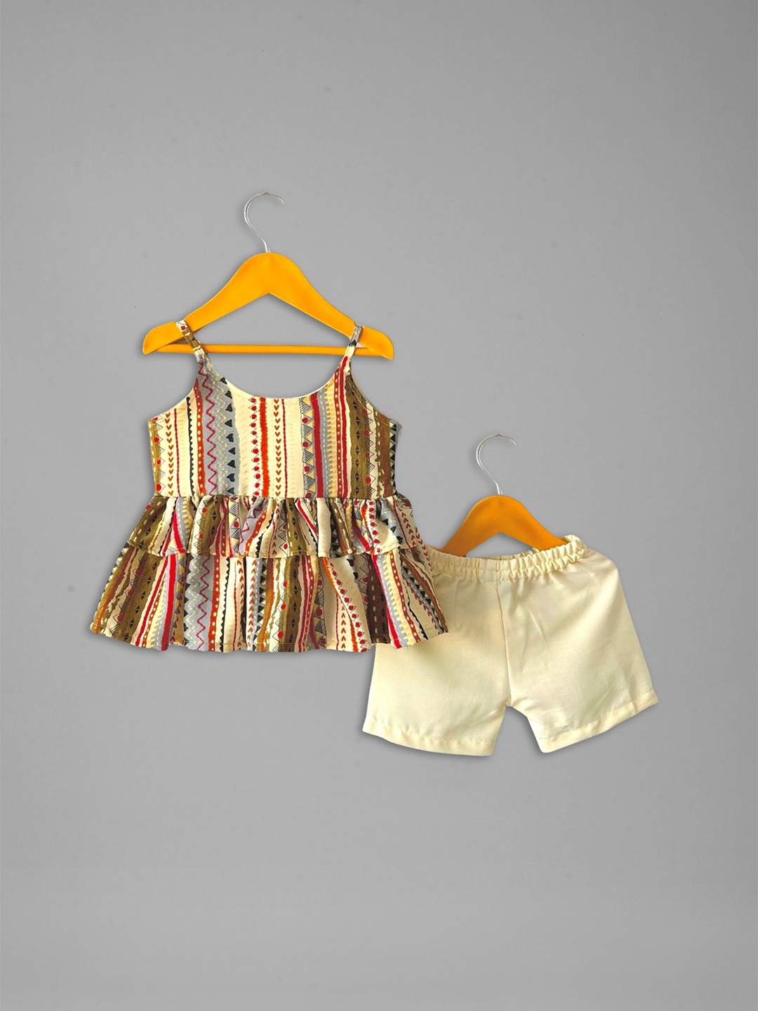 

Anneca Girls Printed Shoulder Straps Tunic With Shorts, Yellow