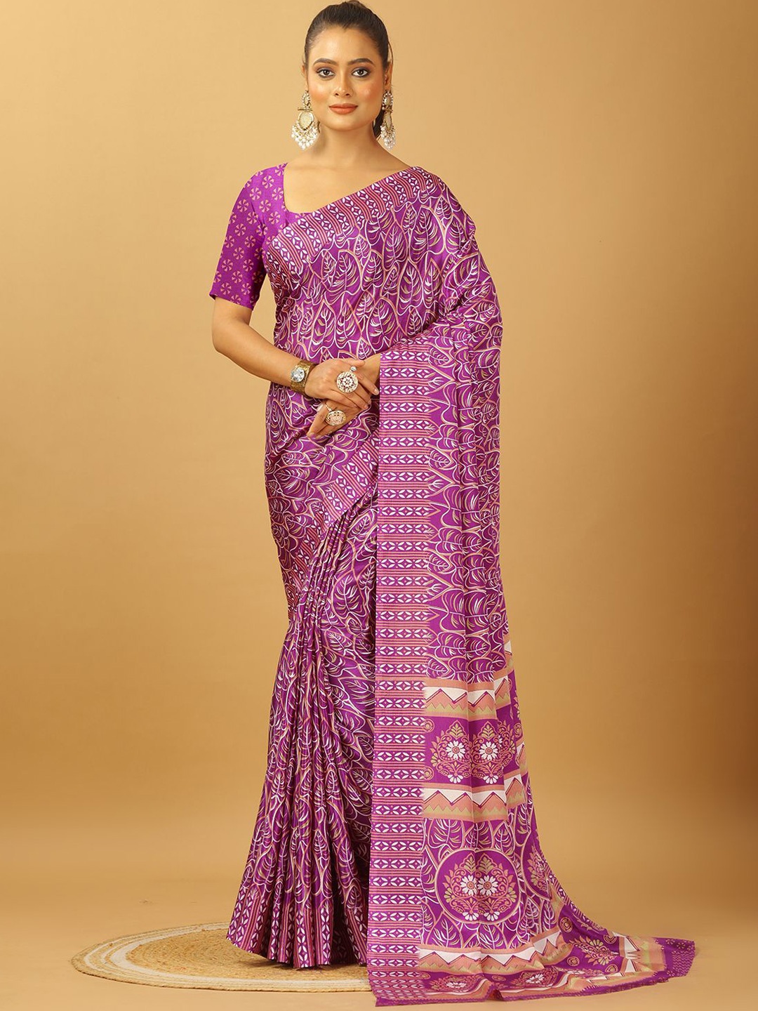 

A.V.M. SILK MILLS Floral Printed Pure Crepe Saree, Purple